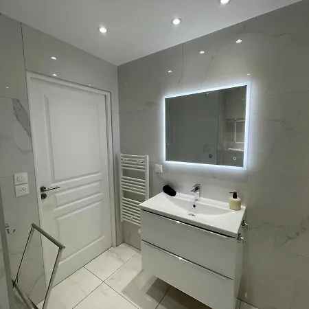L'escapade Cannoise, One Bedroom Apartment, Terrace And Garage *